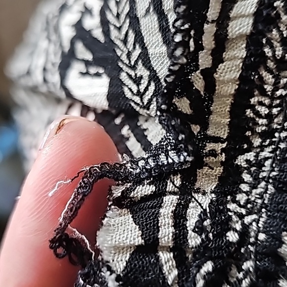 Mossimo Supply Off The Shoulder Abstract Print Top Size XL - Picture 7 of 10